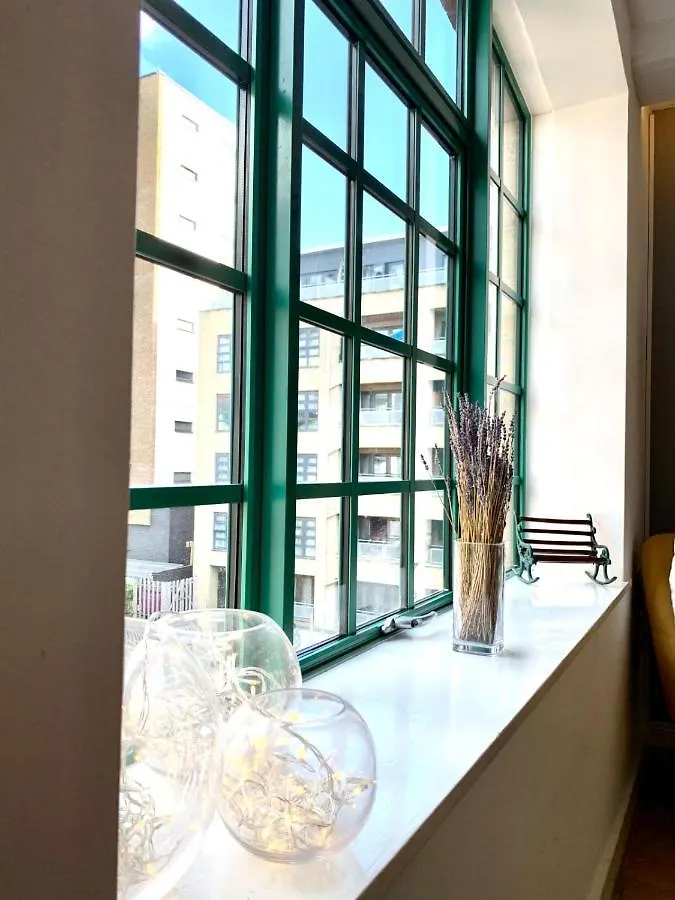 Guestready - Chic Central London Warehouse-Feel Flat 0*,  Reino Unido